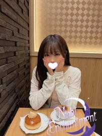 📧【2249】美容師熱情大方超撩人！163cm E杯幫你吹舔模樣好誘人，女上位騷姿絕對不能