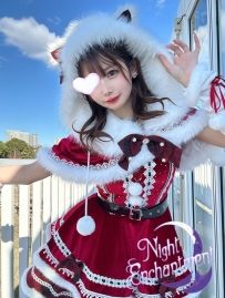 📧【2208】21歲E杯地下偶像・超可愛娃娃臉精緻五官・小隻卻奶很挺・親完會臉紅偷瞄你